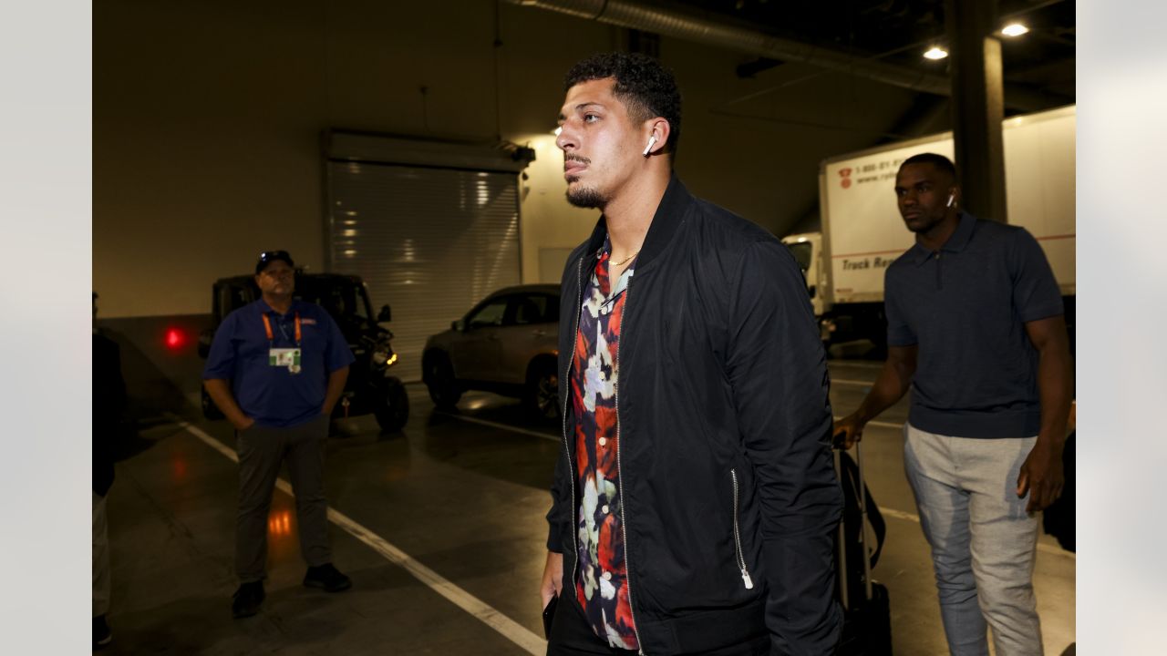 Arrival Style: The best of the Broncos' pregame fashion before taking on  the Chargers in LA