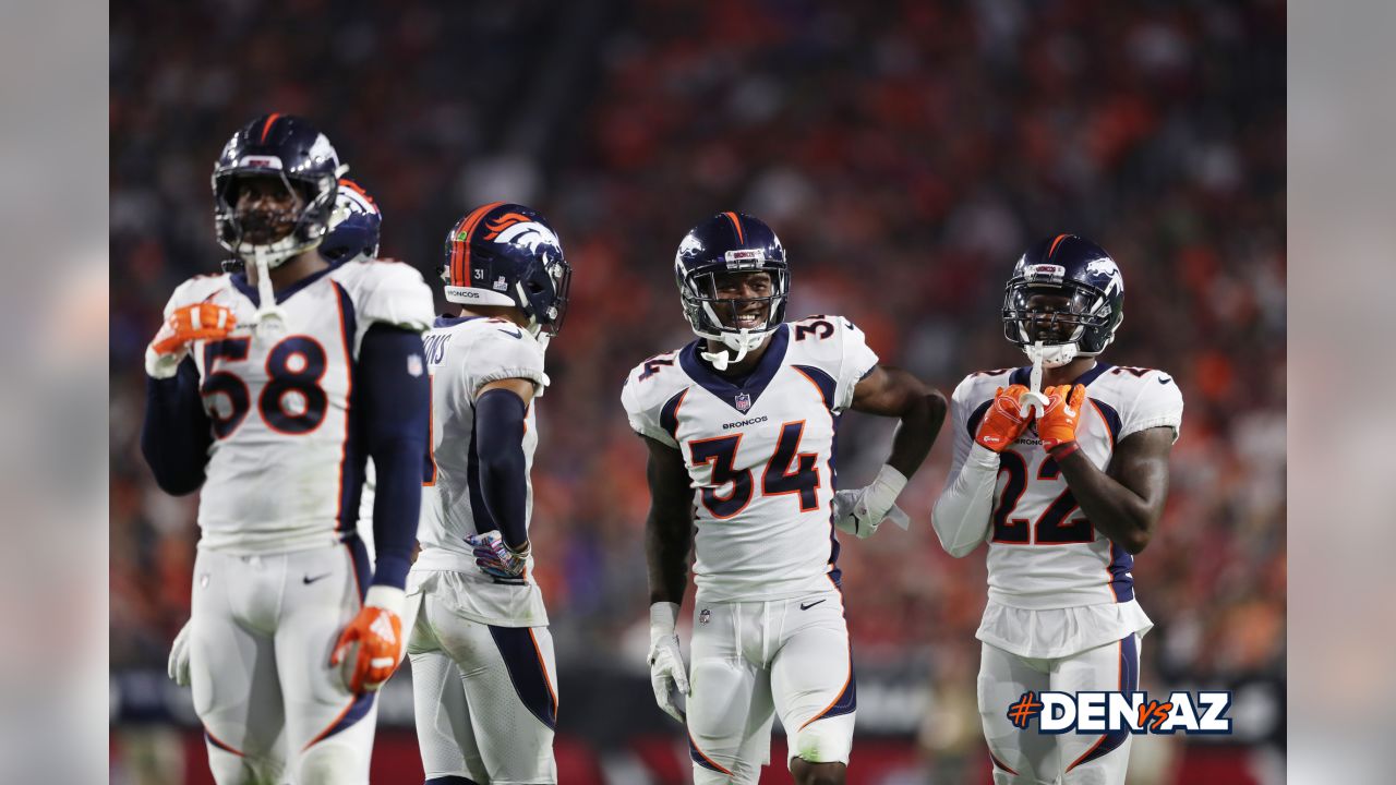 Denver Broncos kick Arizona's behinds, 45-10