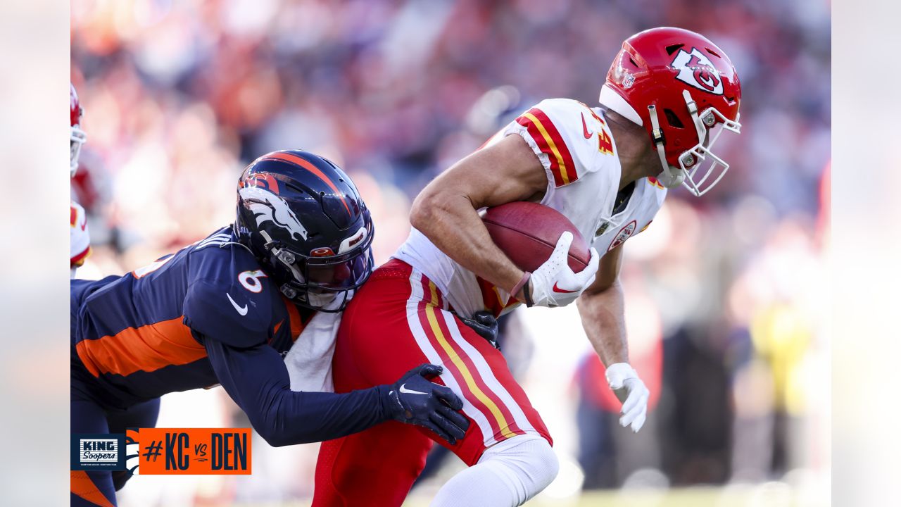 Broncos vs. Chiefs game gallery: Broncos host Kansas City rivals