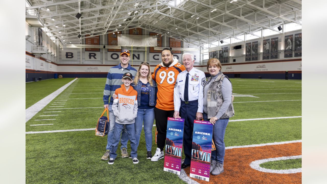 Colorado Sunshine: Broncos' Mike Purcell nominated for USAA Salute to  Service Award, Broncos