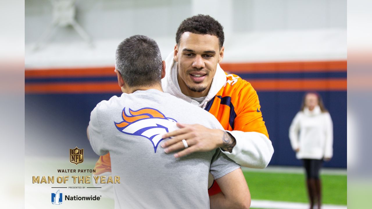 Pic of Justin Simmons, the Broncos 2019 Walter Payton Man of the Year  nominee!! : r/DenverBroncos