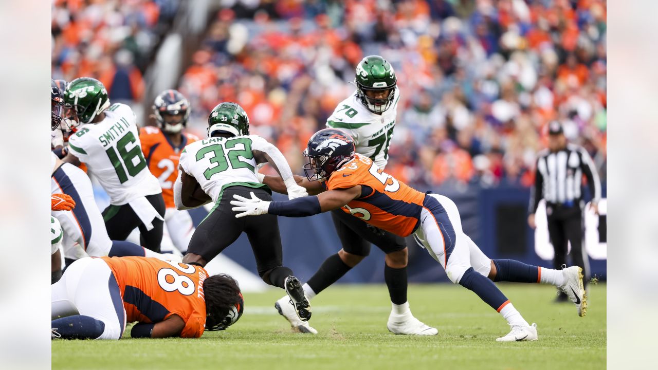 Broncos vs. Jets game gallery: Denver in a tight battle vs. New York