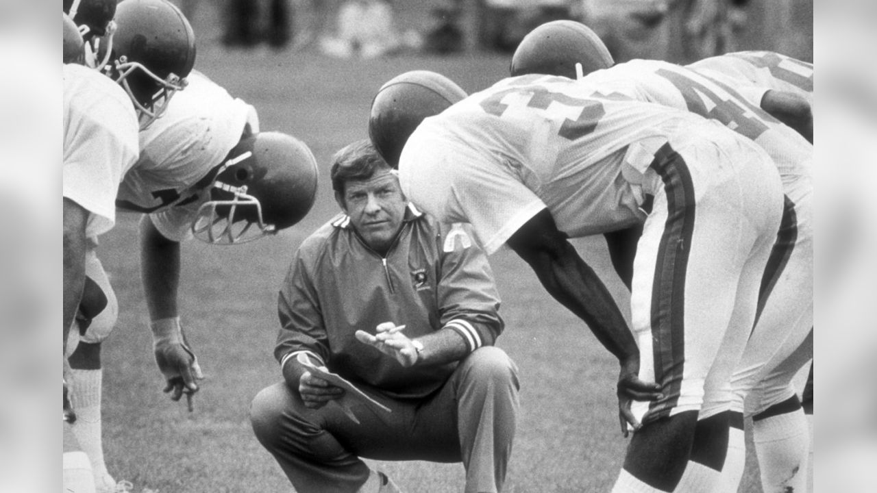 Ring of Fame selection Red Miller transformed Broncos, taught them how to  beat the Raiders