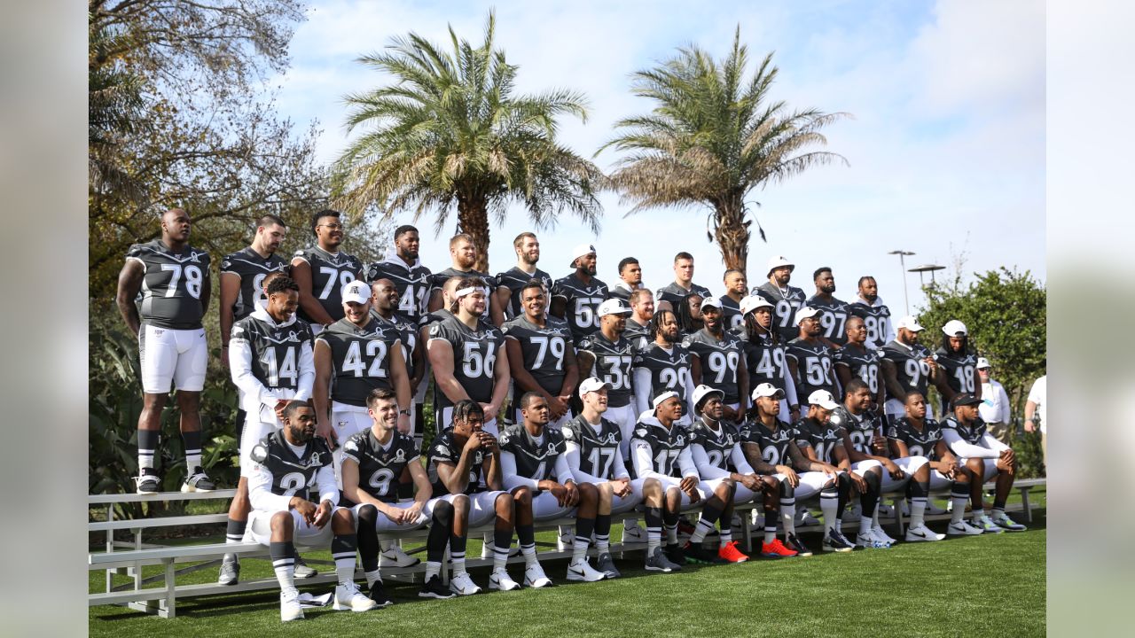 So fresh, so clean: Broncos' 2020 Pro Bowlers don game uniforms for AFC  team photo