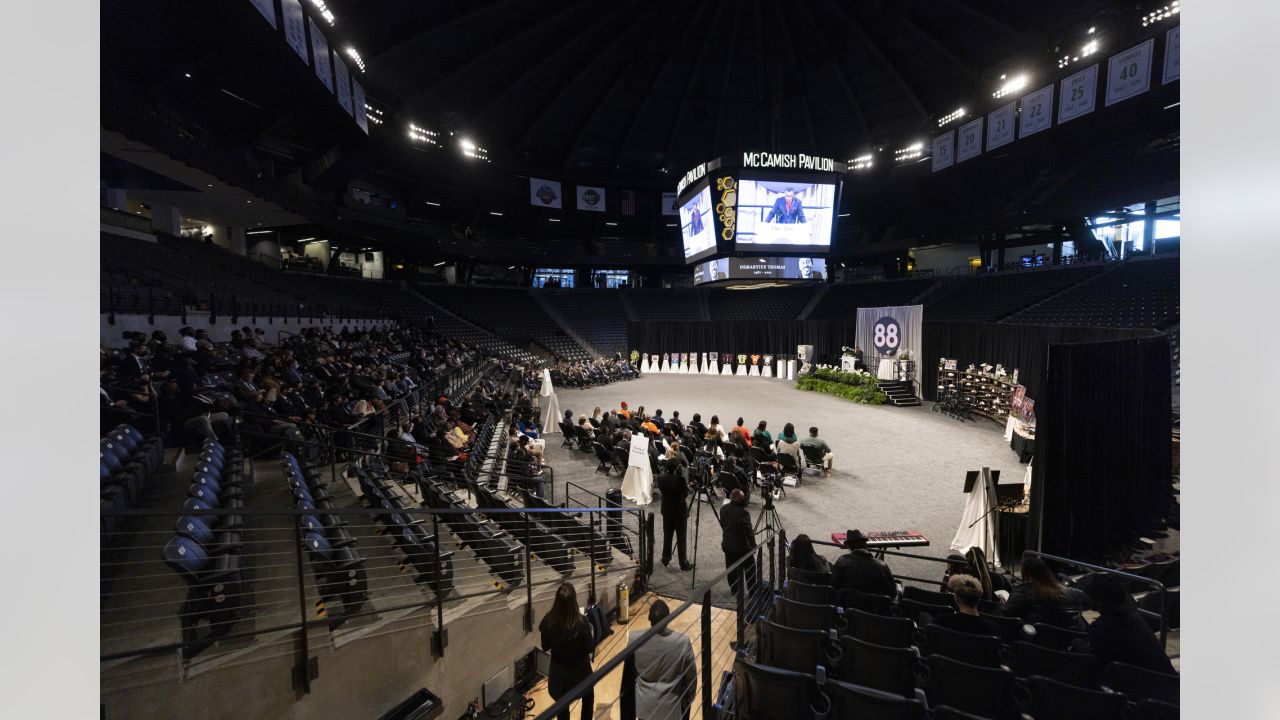 Broncos family honors life and legacy of Demaryius Thomas at