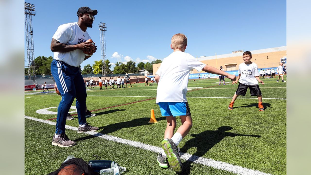 Broncos' Von Miller peppered with more contract questions at his football  camp