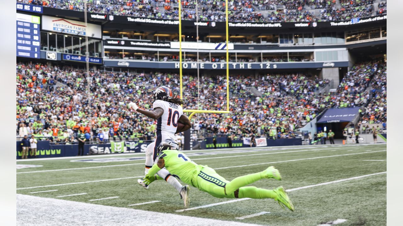 December 4, 2022 Inglewood, CA.Seattle Seahawks 12th man Fans in action in  the fourth quarter