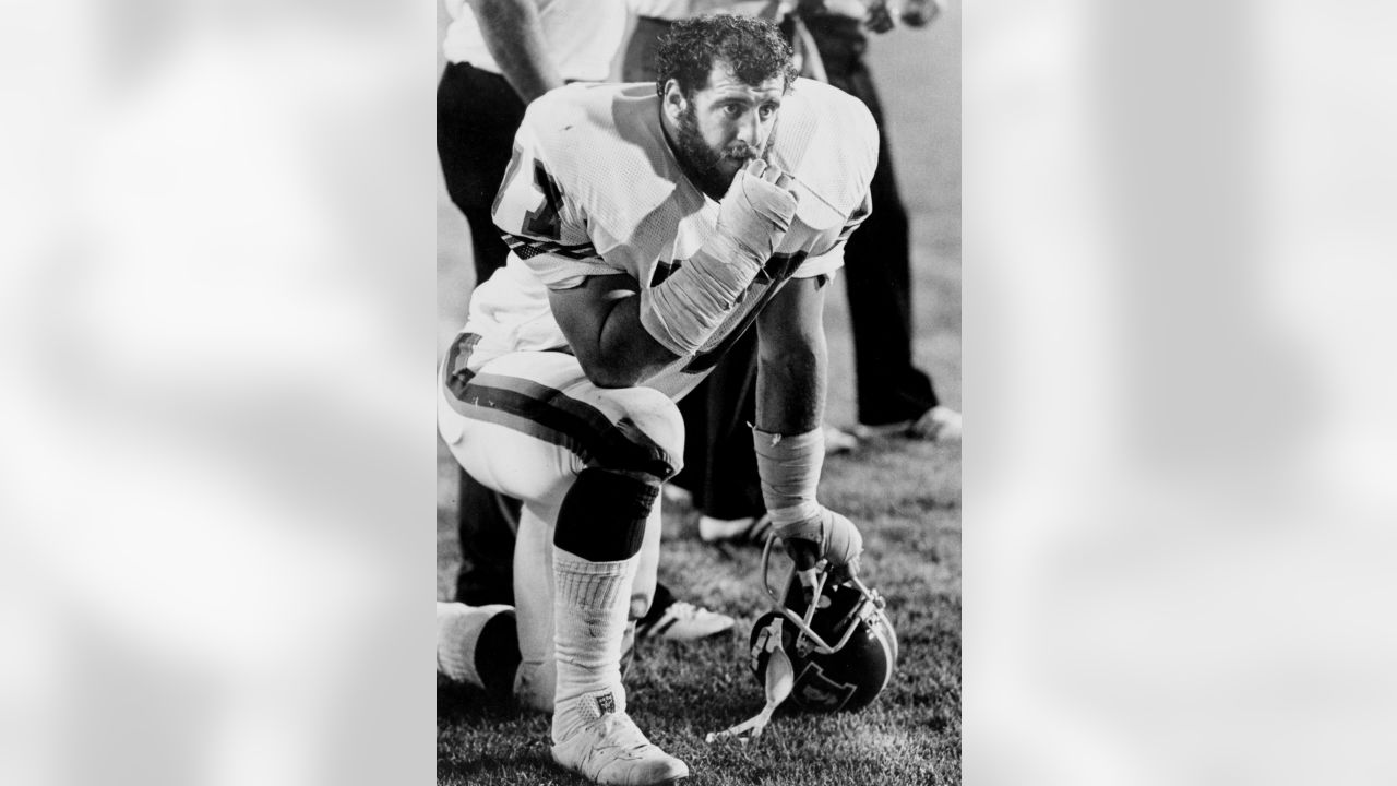 Lyle Alzado Of The Denver Broncos Canvas Print