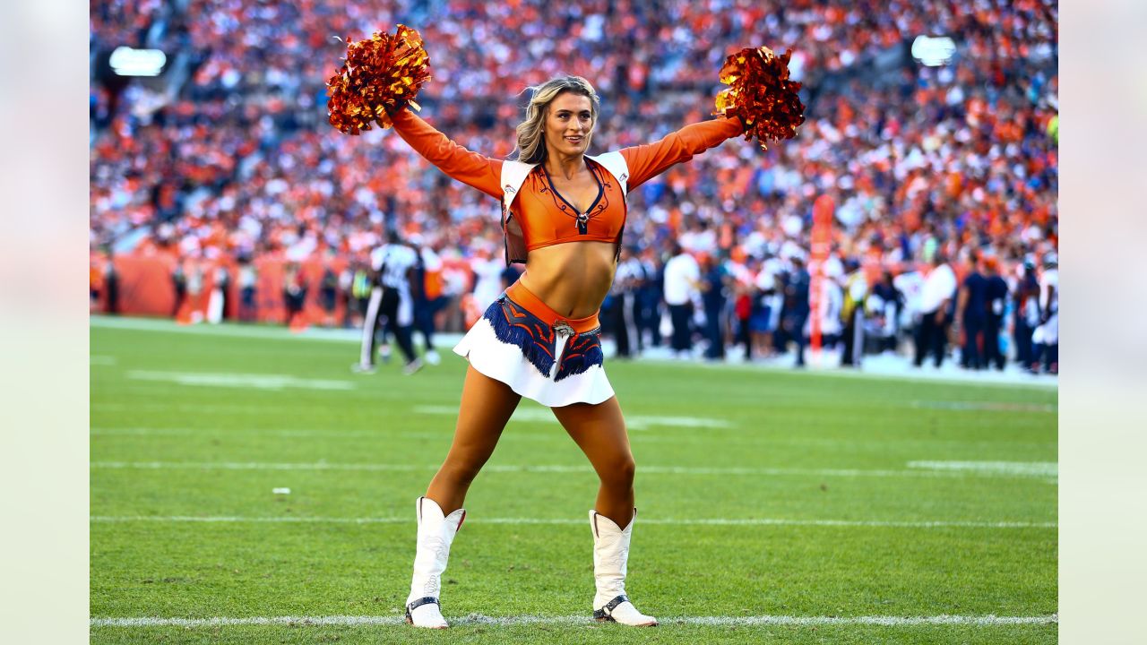 Denver Broncos Cheerleaders game gallery: Week 2 vs. Washington