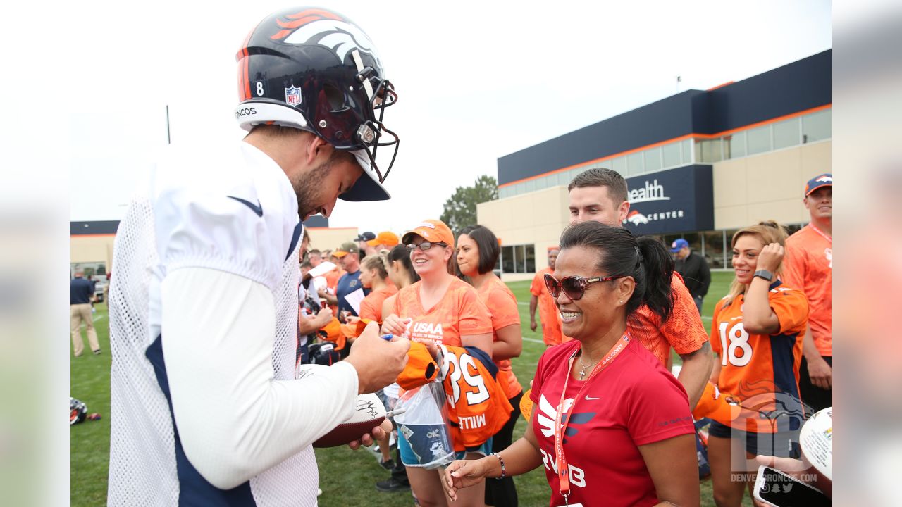 Denver Broncos host military families for Salute to Service boot camp