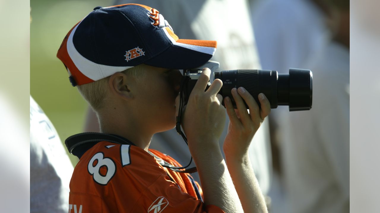 Broncos training camp rewind, Day 7: After jog-through, pads go back on  Thursday and Saturday – Boulder Daily Camera