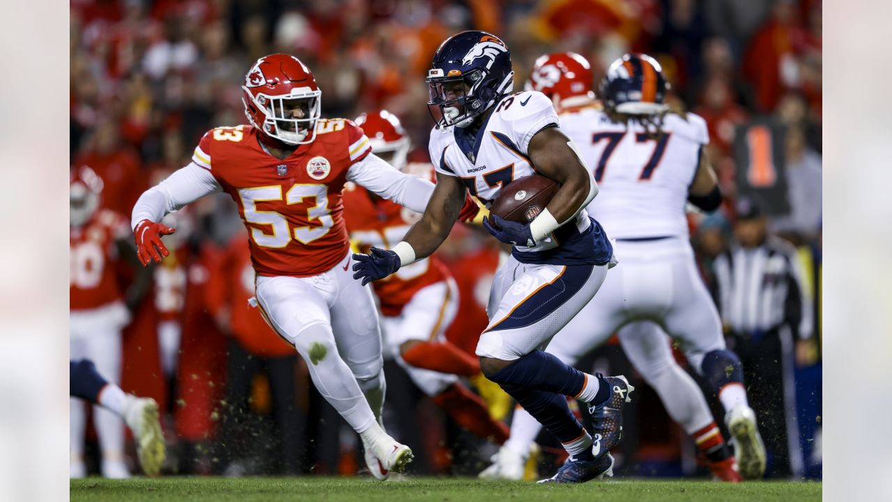 DENvsKC in-game photos: Broncos battle to the end, fall vs. Chiefs