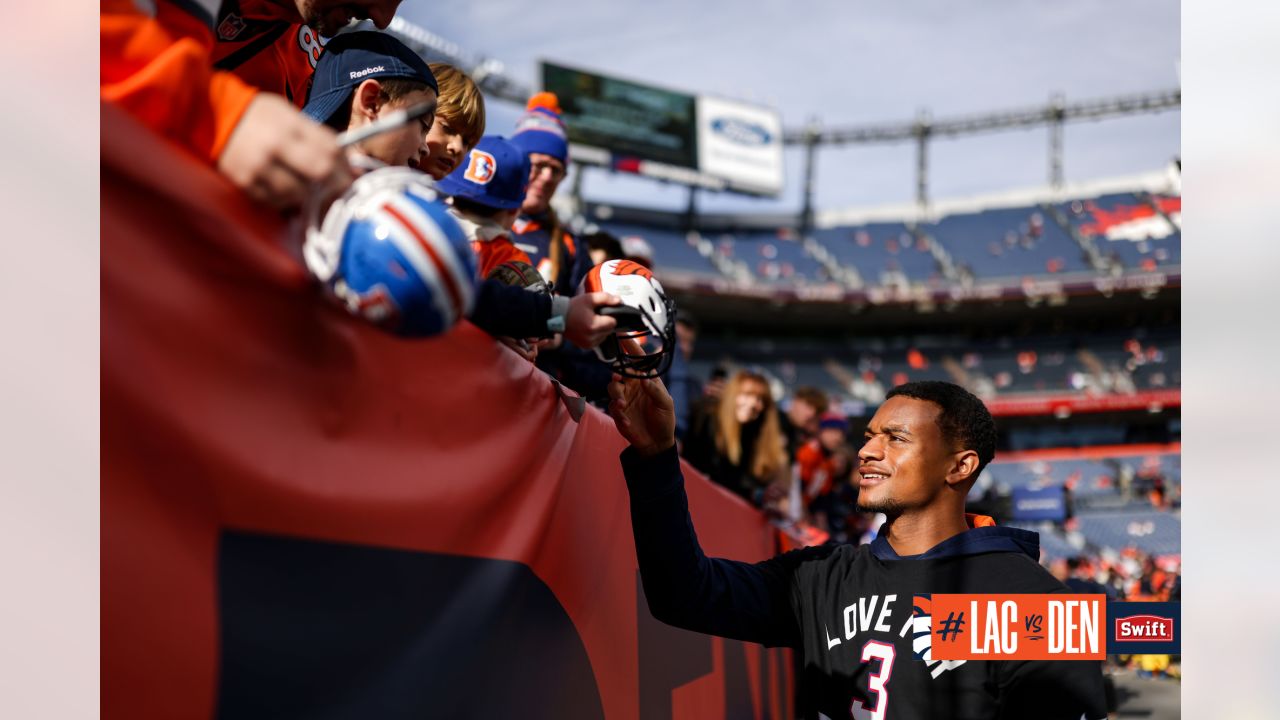 Denver mascot Miles during the Denver Broncos v the Los Angeles Chargers of  an NFL football game Sunday, January 8, 2023, in Denver. (AP Photo/Bart  Young Stock Photo - Alamy