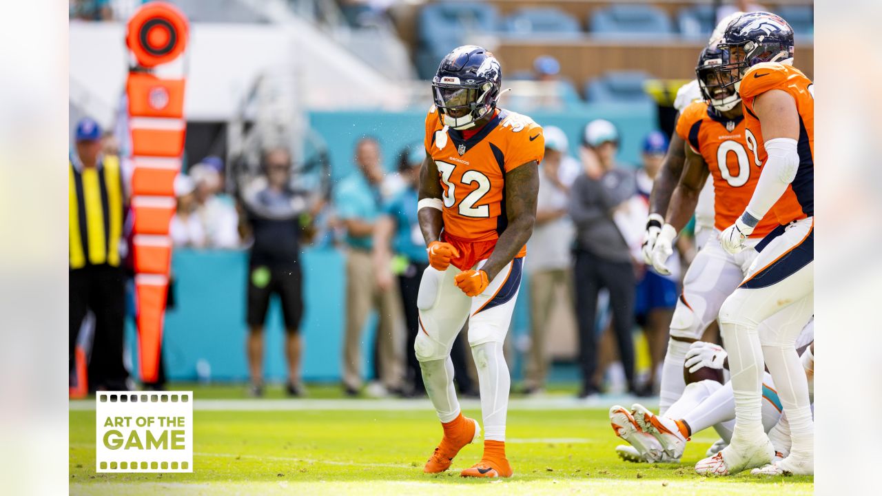 Art of the Game: The Broncos team photographers' favorite photos from the  Week 4 comeback win vs. the Bears