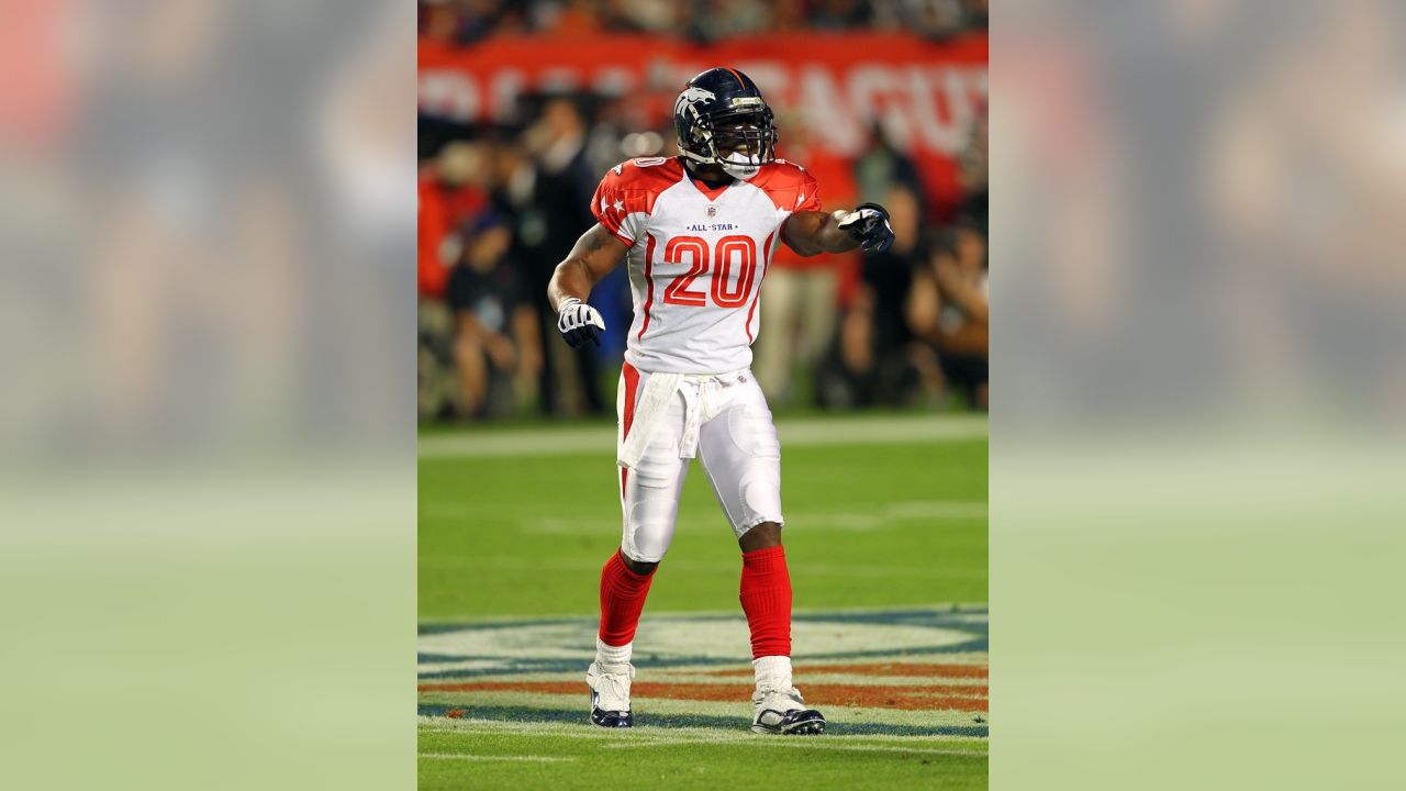 Broncos Safety Brian Dawkins Announces Retirement from NFL - Mile High  Report