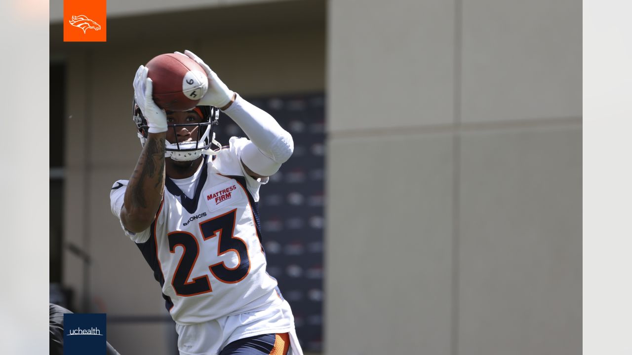 Top photos from the second practice of the Broncos' 2022 mandatory minicamp