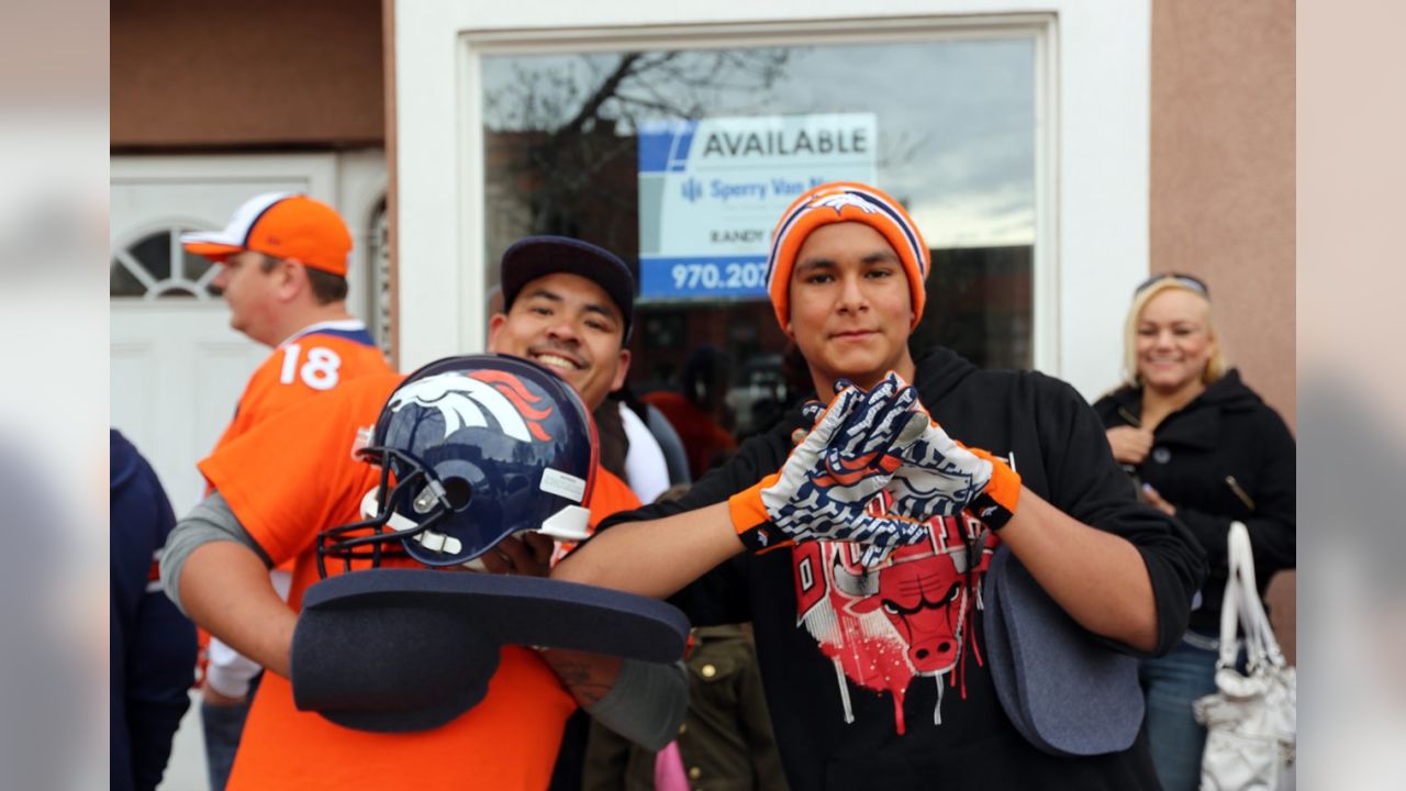 Photo story: Broncos salute fans in Greeley – Greeley Tribune