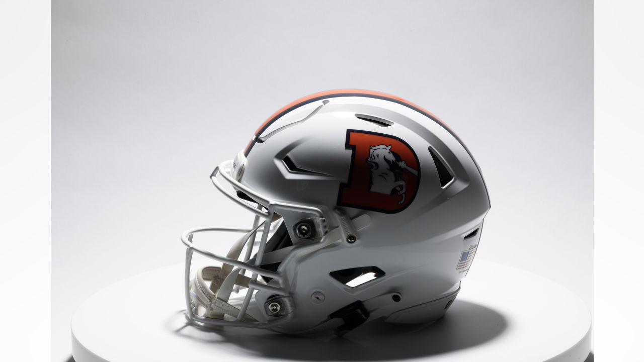 The Broncos new white helmets are so clean 