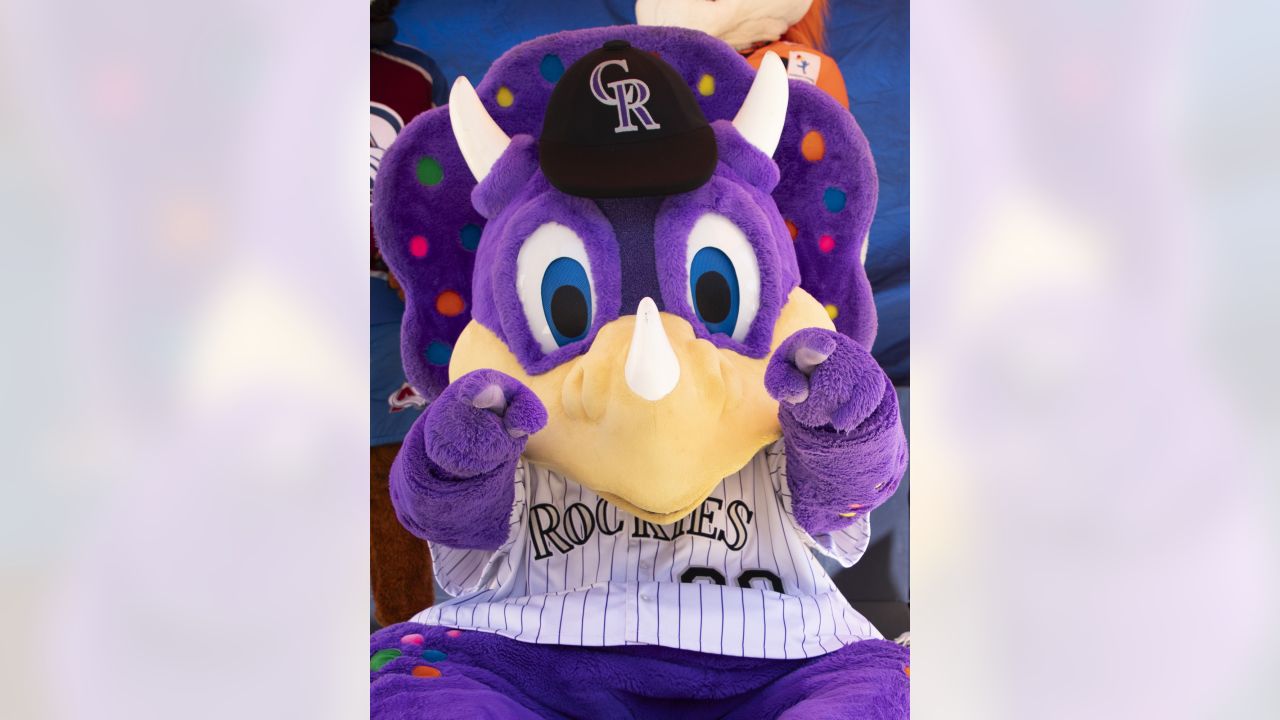 Dinger  Mascot Hall of Fame