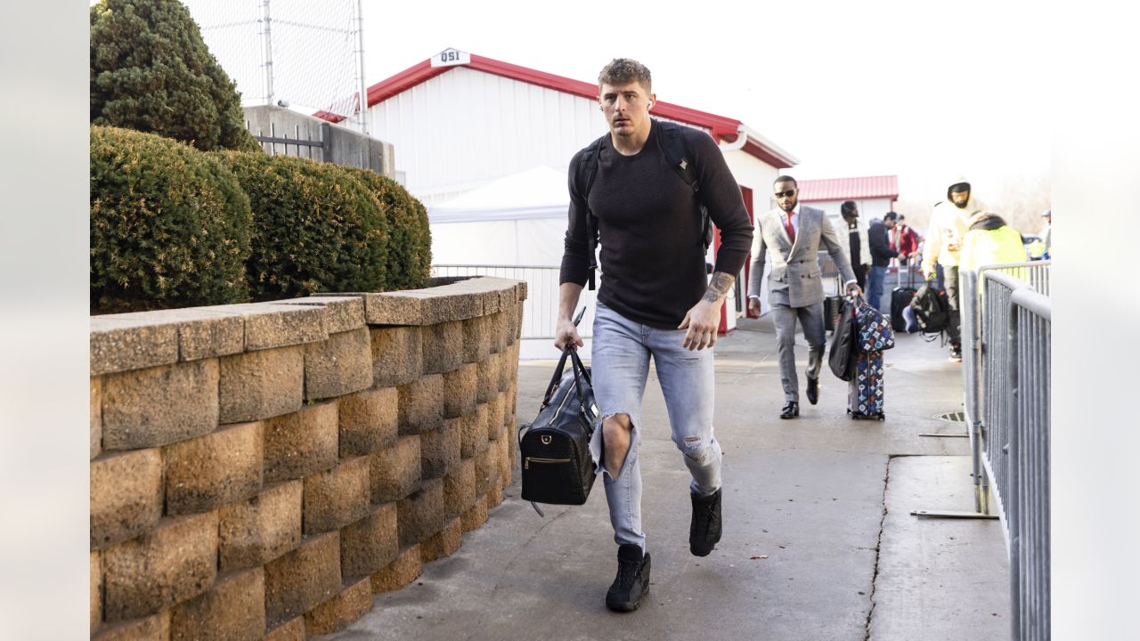 Arrival Style: The best of the Broncos' pregame fashion before taking on  the Chiefs on the road