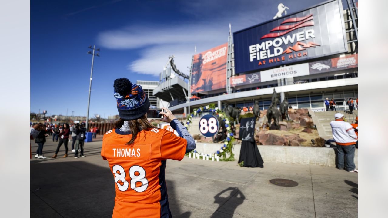 Broncos to honor Demaryius Thomas with No. 88 helmet decals, pregame  memorial, additional tributes vs. Lions