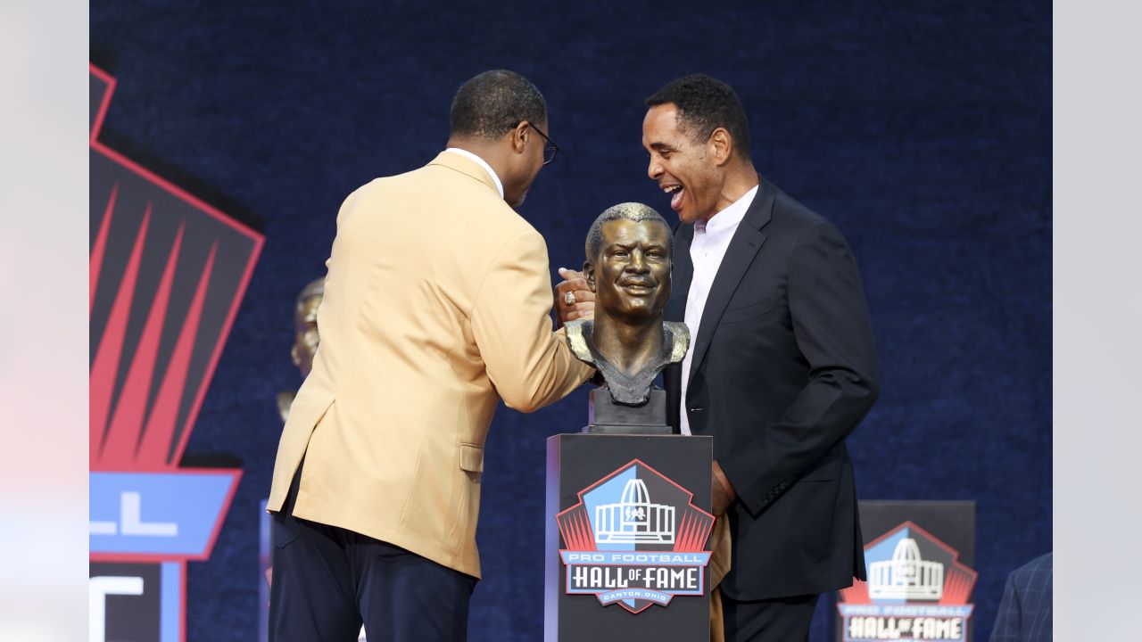 The NFL hall of fame ceremony is extra special to me this year and this  picture is why. This is Steve Atwater, me, my dad, and Steve…