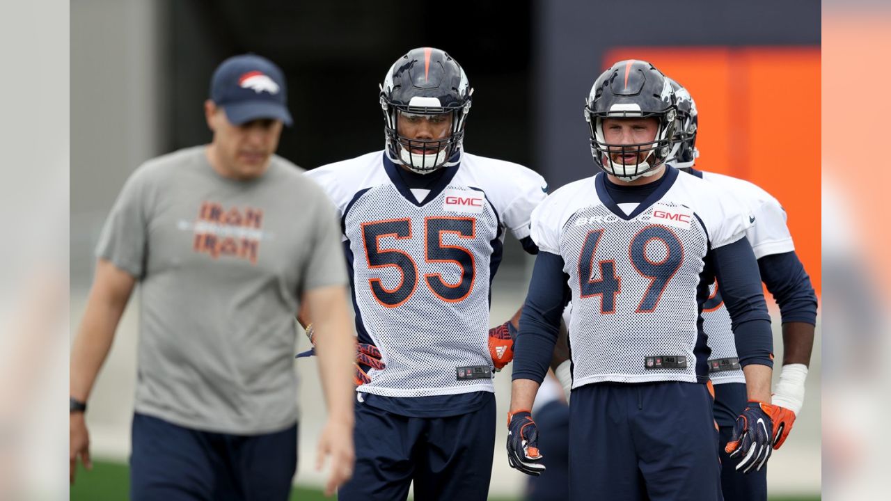 Denver Broncos news: Chad Kelly, Jake Butt report for rookie minicamp