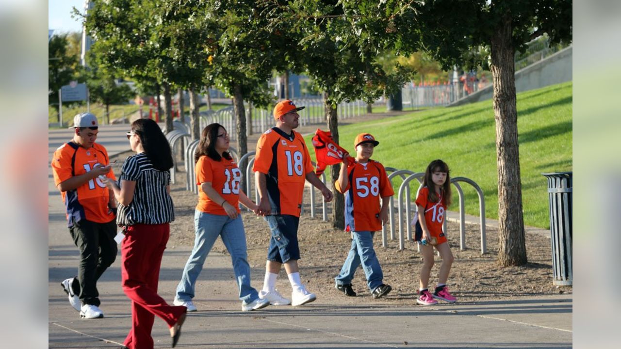 Denver Broncos on X: #BroncosCountry meets #HispanicHeritageMonth 