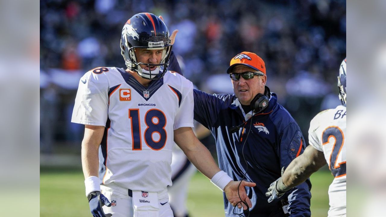 Everyone's got an opinion about Broncos' Peyton Manning amid early struggles