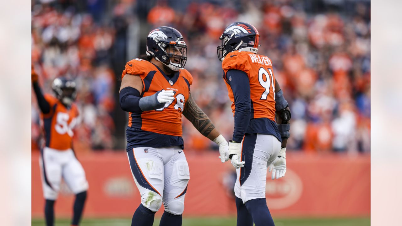 Shots of the Game: Celebrating Victory Monday after the Broncos' big win  over the Chargers