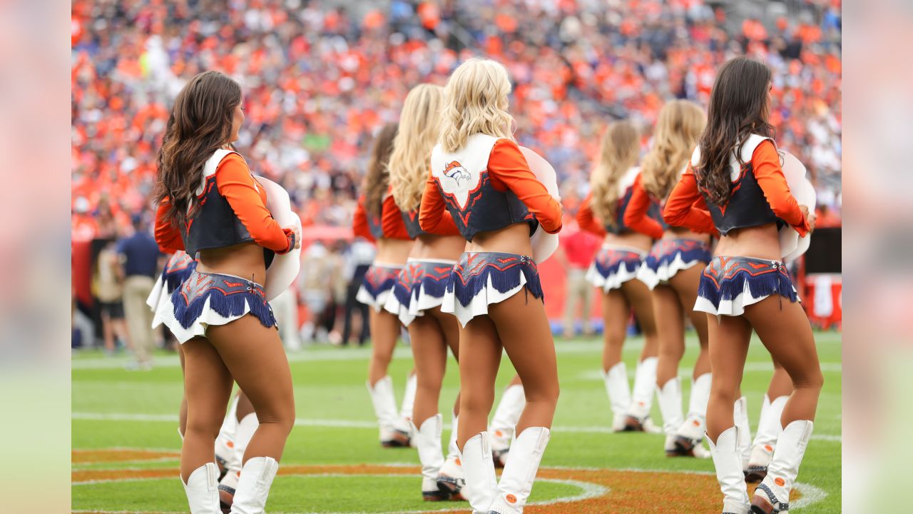 Denver Broncos Cheerleaders game gallery: vs. Bears