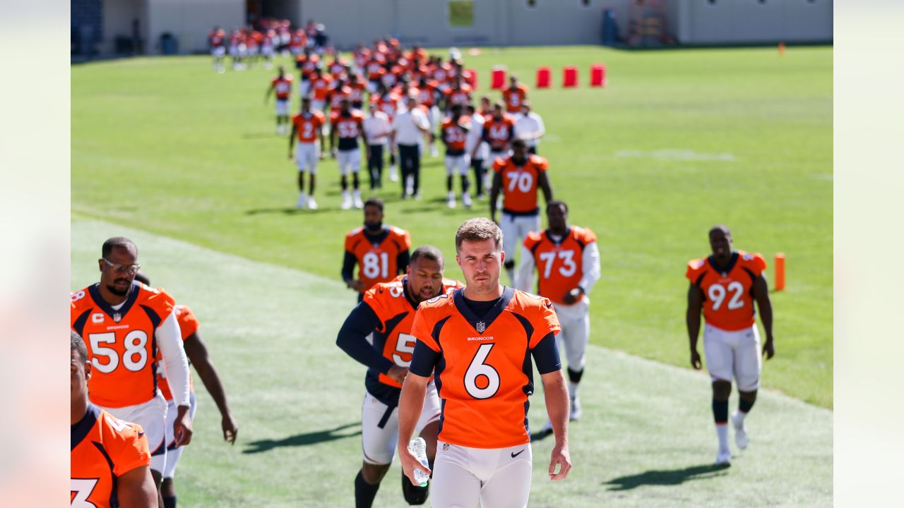 Photos from the Broncos' 2021 team picture day