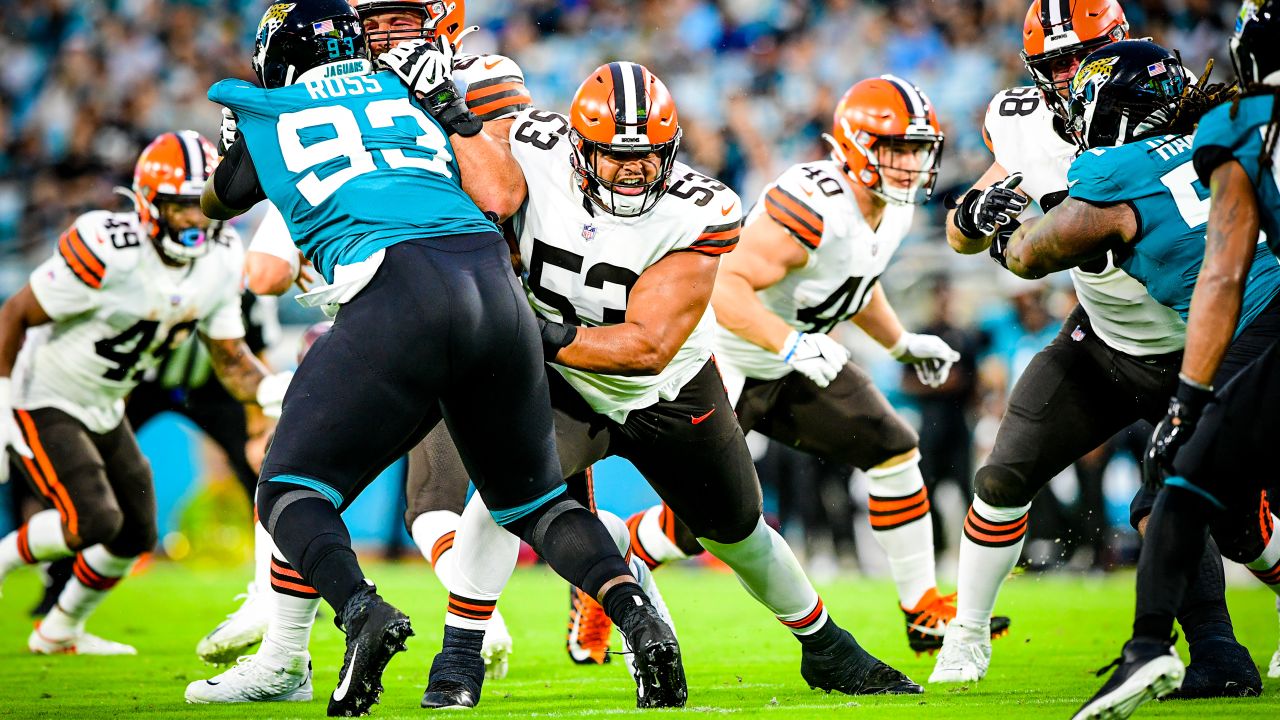 Jeremiah Owusu-Koramoah steals the show, and other takeaways from the  Browns' 23-13 victory over the Jaguars 