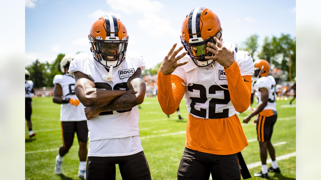 Greeting all the #Browns players before training camp #fyp #reels