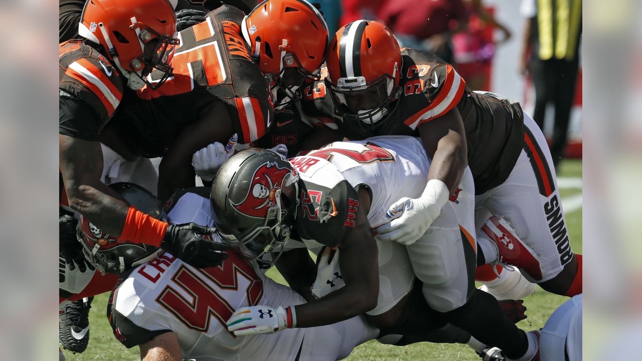 Cleveland Browns tie the game late, finish it 23-17 against Tampa Bay  Buccaneers in overtime - Dawgs By Nature