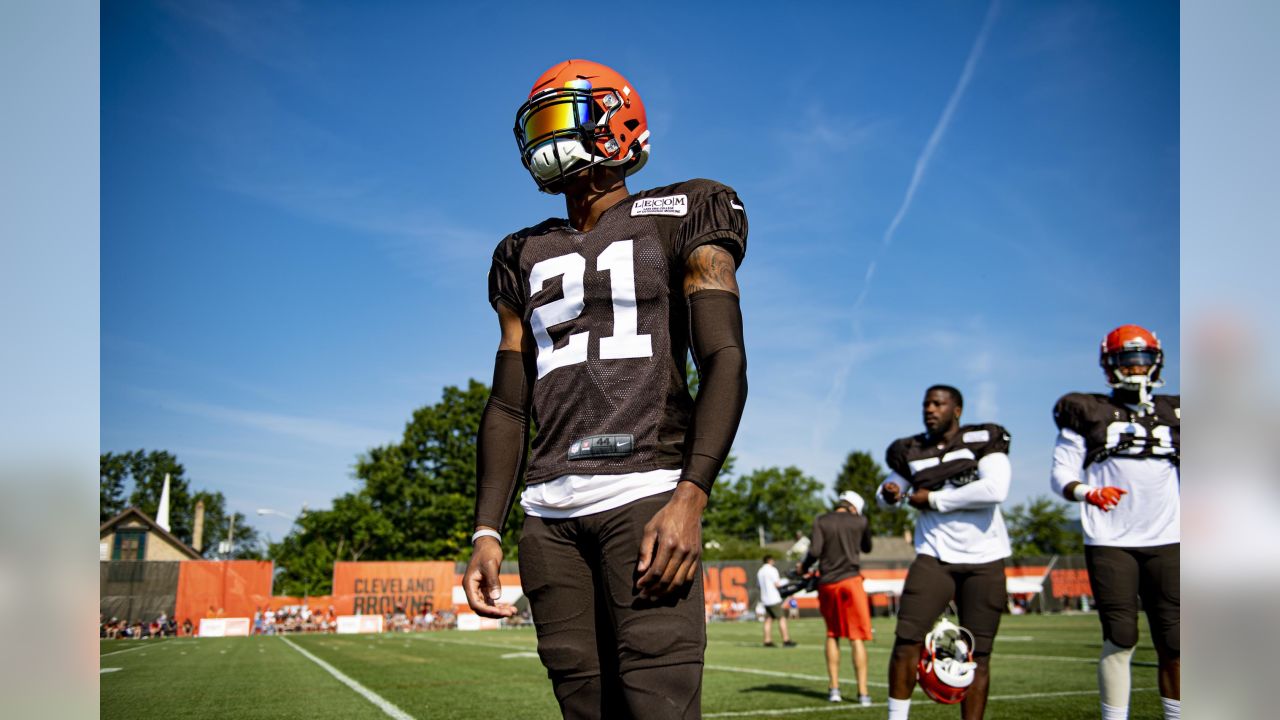 Cleveland Browns legend Brian Sipe has some good advice for rookie