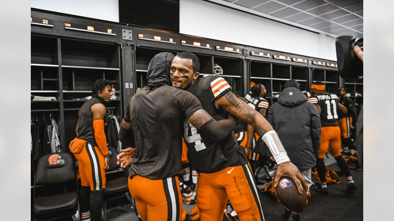 Photos: In Focus - Postgame Celebrations against the Ravens