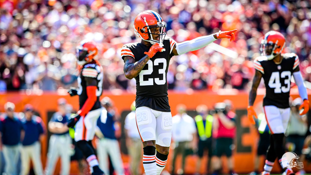 Browns overcome sloppy first half to down Texans, 31-21, in home opener 