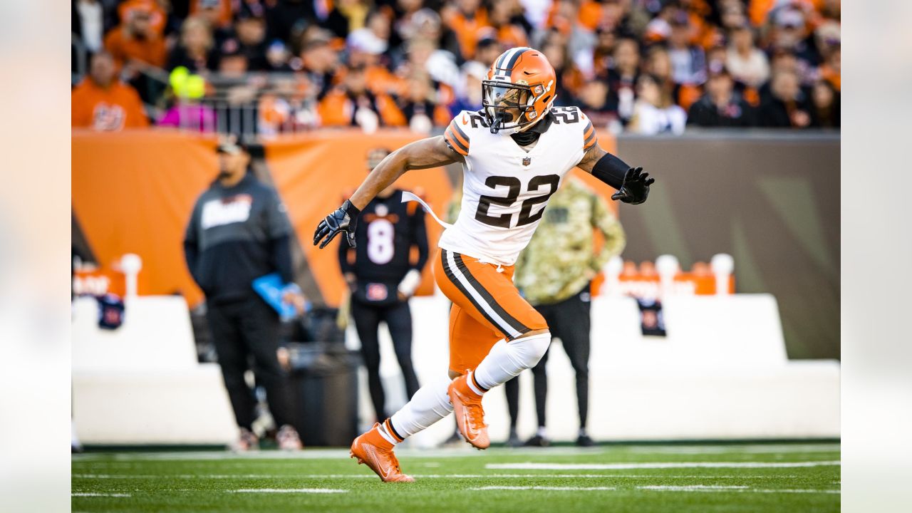 Cleveland Browns safety Richard LeCounte III (39) after an NFL football  game against the Minnesota Vikings, Sunday, Oct. 3, 2021 in Minneapolis.  Cleveland won 14-7. (AP Photo/Stacy Bengs Stock Photo - Alamy