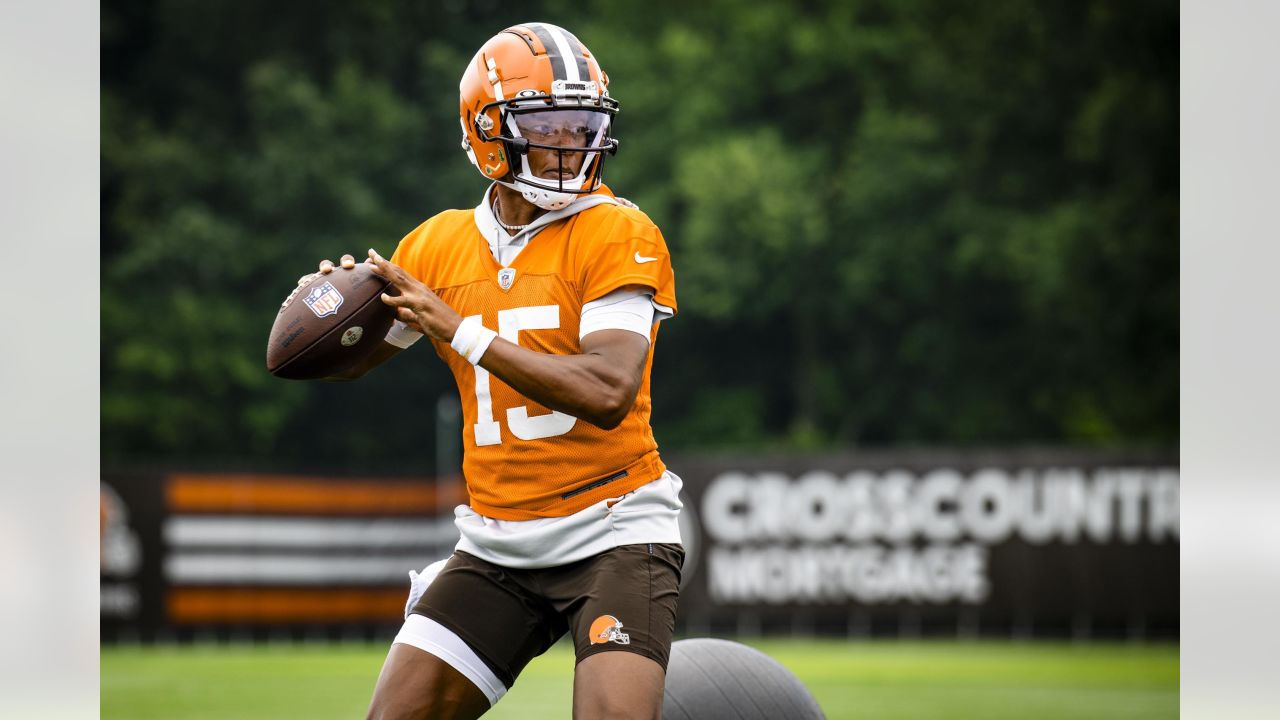 Browns Mailbag: How will the offensive line adjust to more games with  Deshaun Watson?