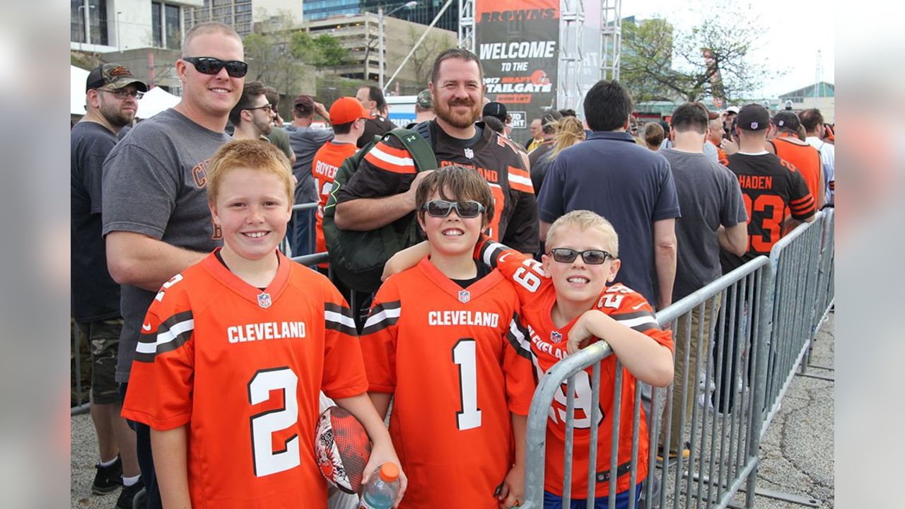 Photos: Browns Fans Enjoy Draft Tailgate