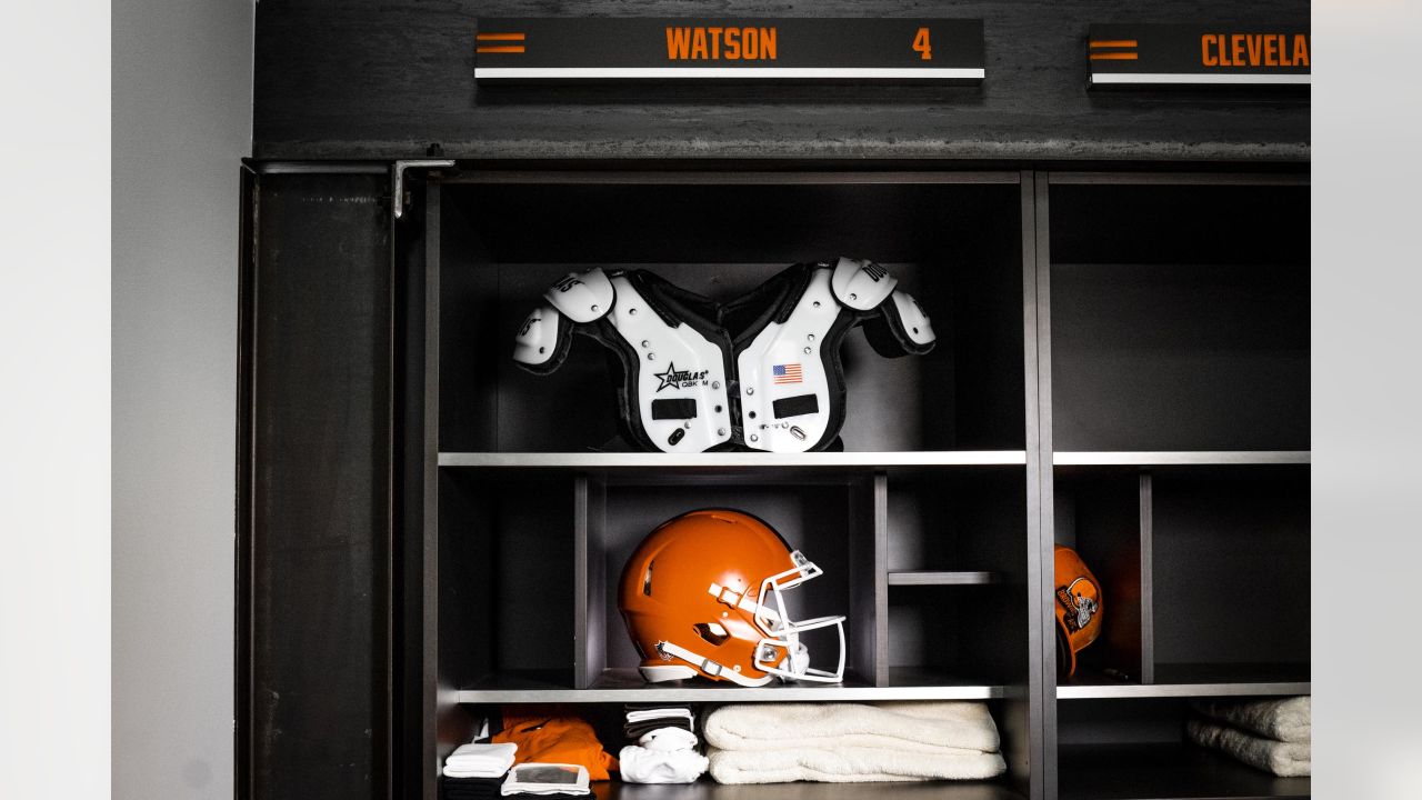 Browns to bring back white facemasks for Week 15 vs. Ravens