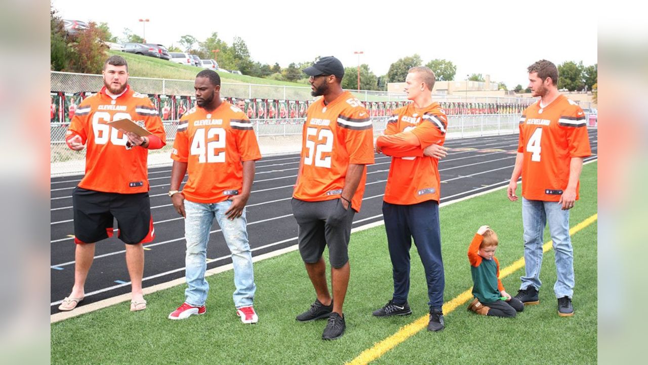 Students and faculty weigh in on NFL and breast cancer – The Connection