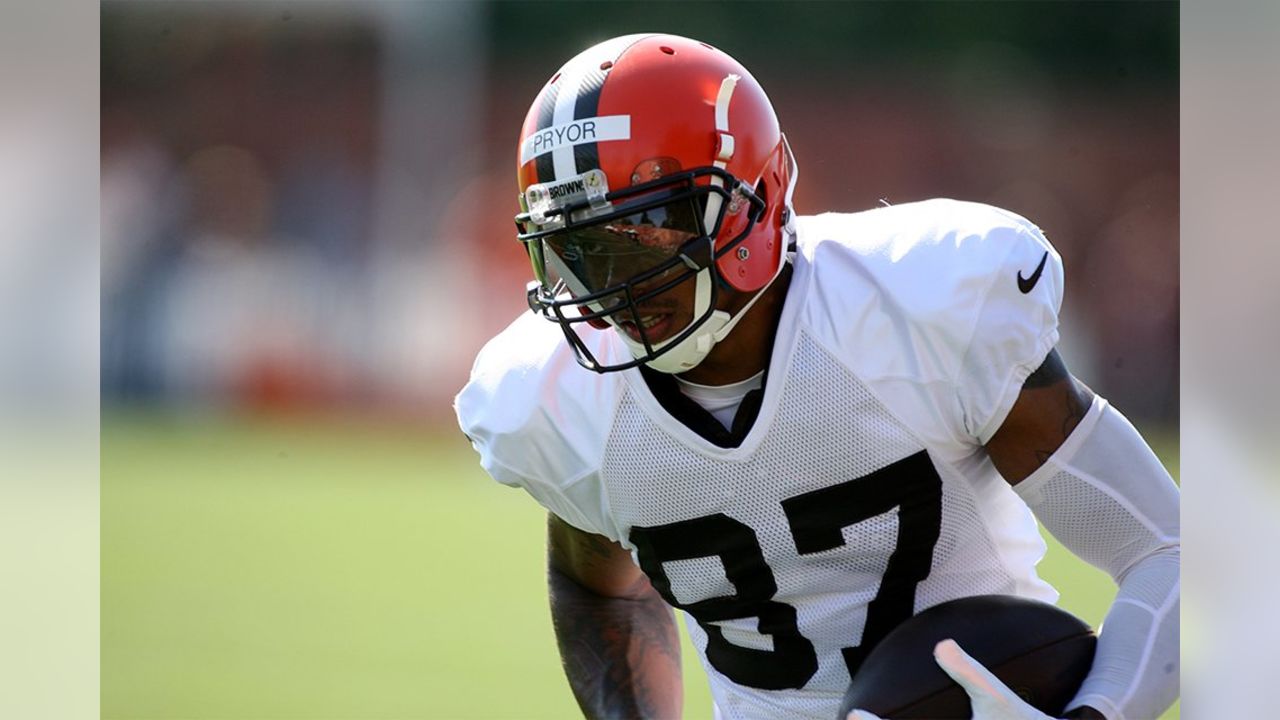 Mike Pettine introduces a Browns camouflage touch to special