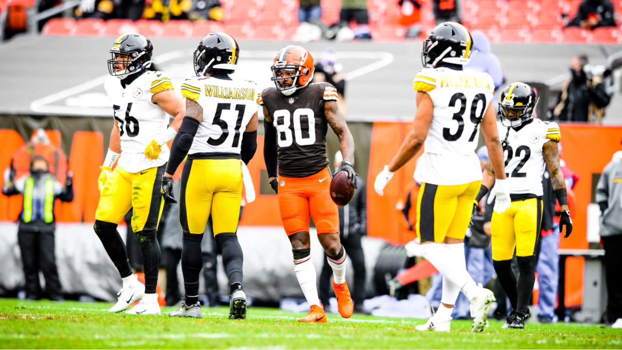 Browns-Steelers playoff showdown set for Sunday in primetime