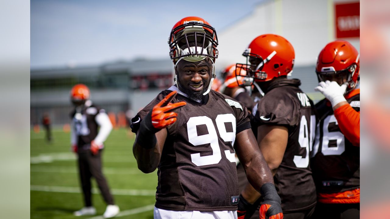 Cleveland Browns Daily - The Browns Foundation Golf Outing