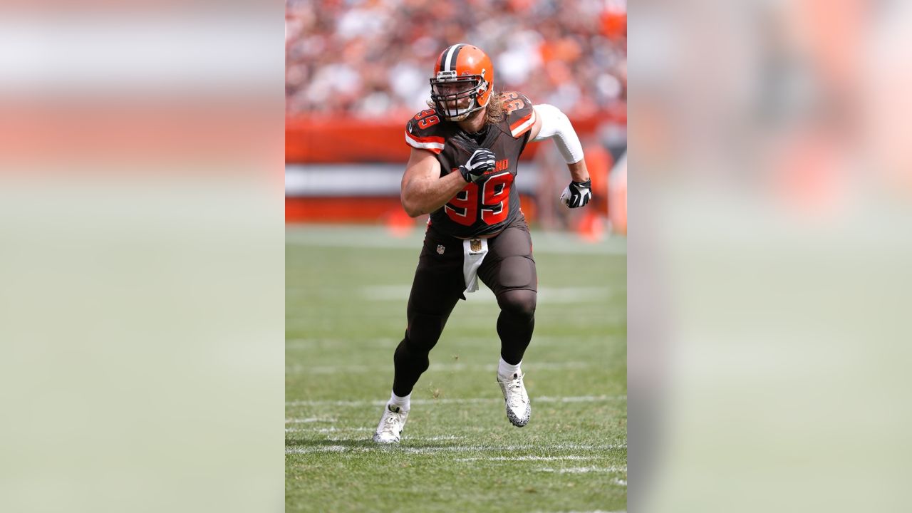 LOOK: Browns wearing orange jerseys for first time in 11 years 