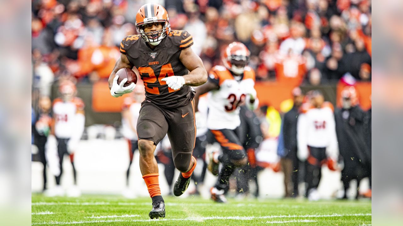 Cleveland Browns - Don't forget to vote Nick Chubb for FedEx Ground Player  of the Year 