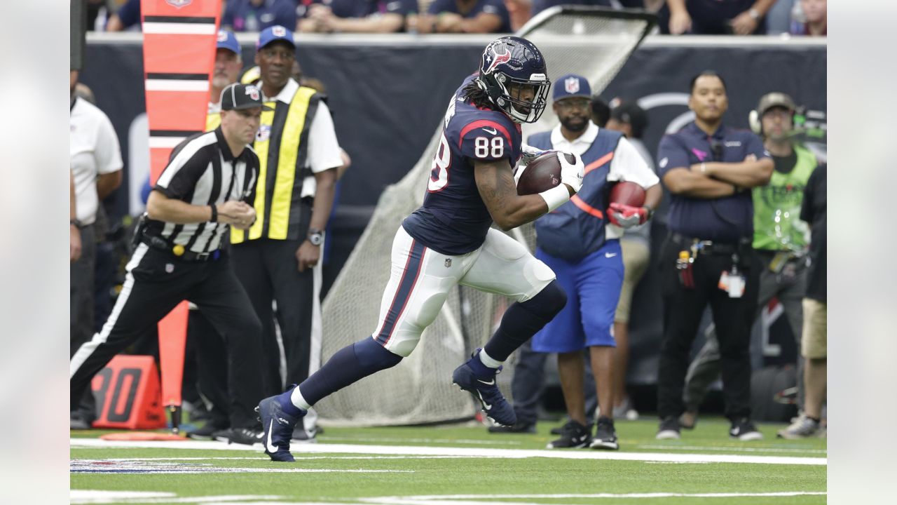 Giants sign former Texans TE Jordan Akins