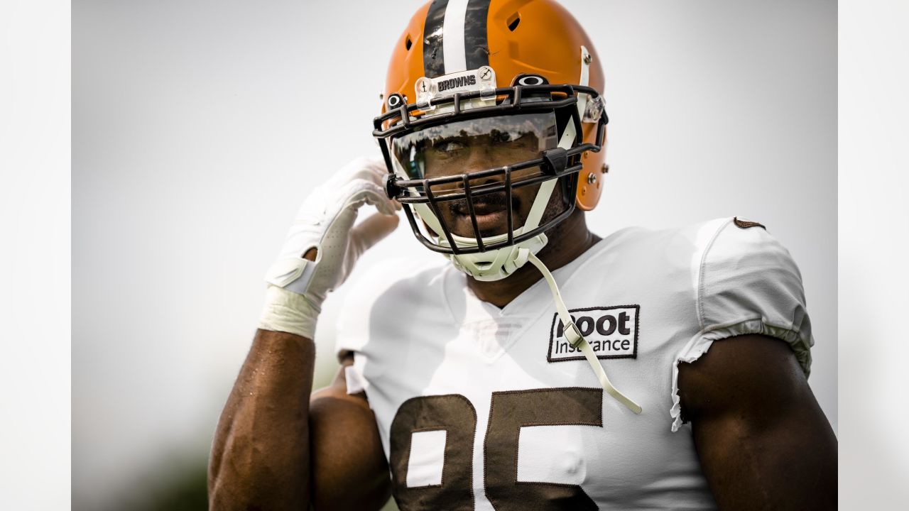 Cleveland Browns offensive tackle James Hudson III (66) lines up for a play  during an NFL football game against the Baltimore Ravens, Sunday, Dec. 12,  2021, in Cleveland. (AP Photo/Kirk Irwin Stock